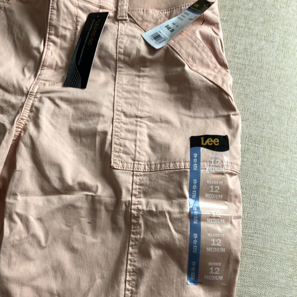 Lee Flex-to-Go Women's Cargo Pants in Light Pink - Picture 2 of 4
